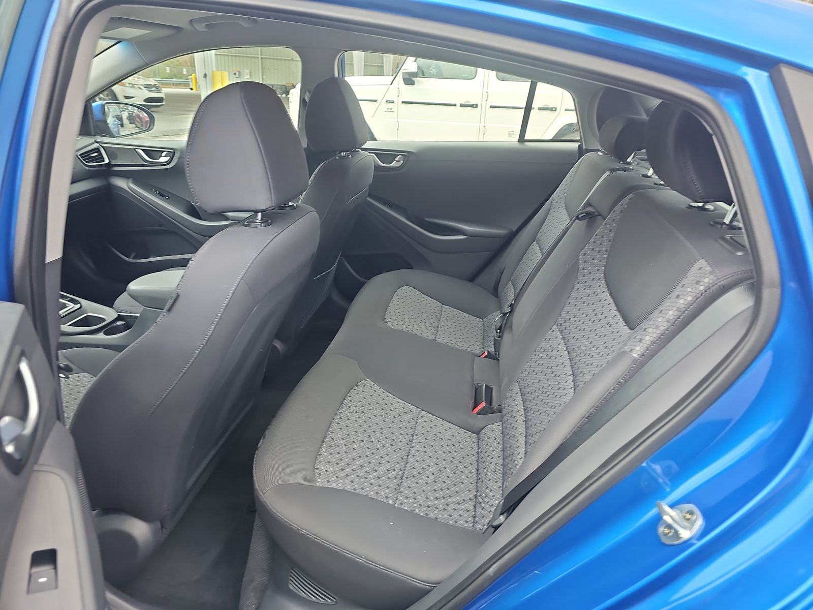 2017 Hyundai Ioniq Hybrid SEL FWD