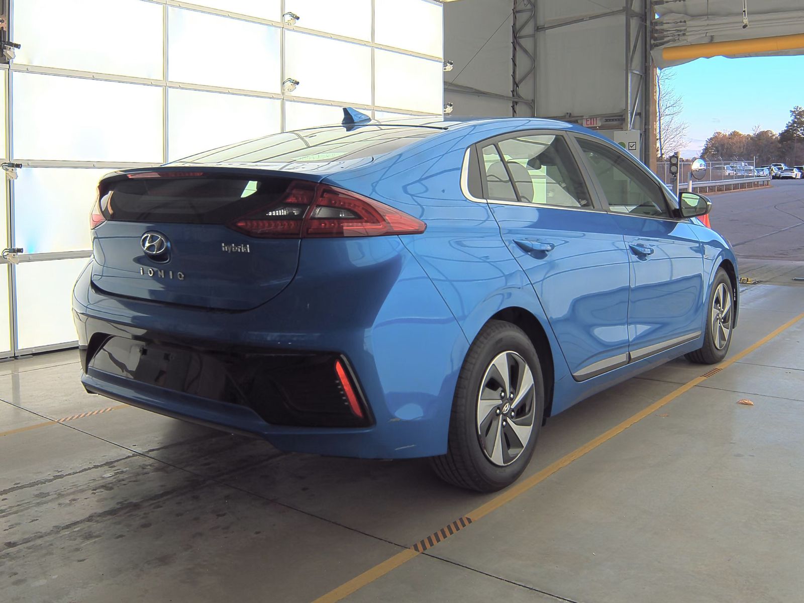 2017 Hyundai Ioniq Hybrid SEL FWD