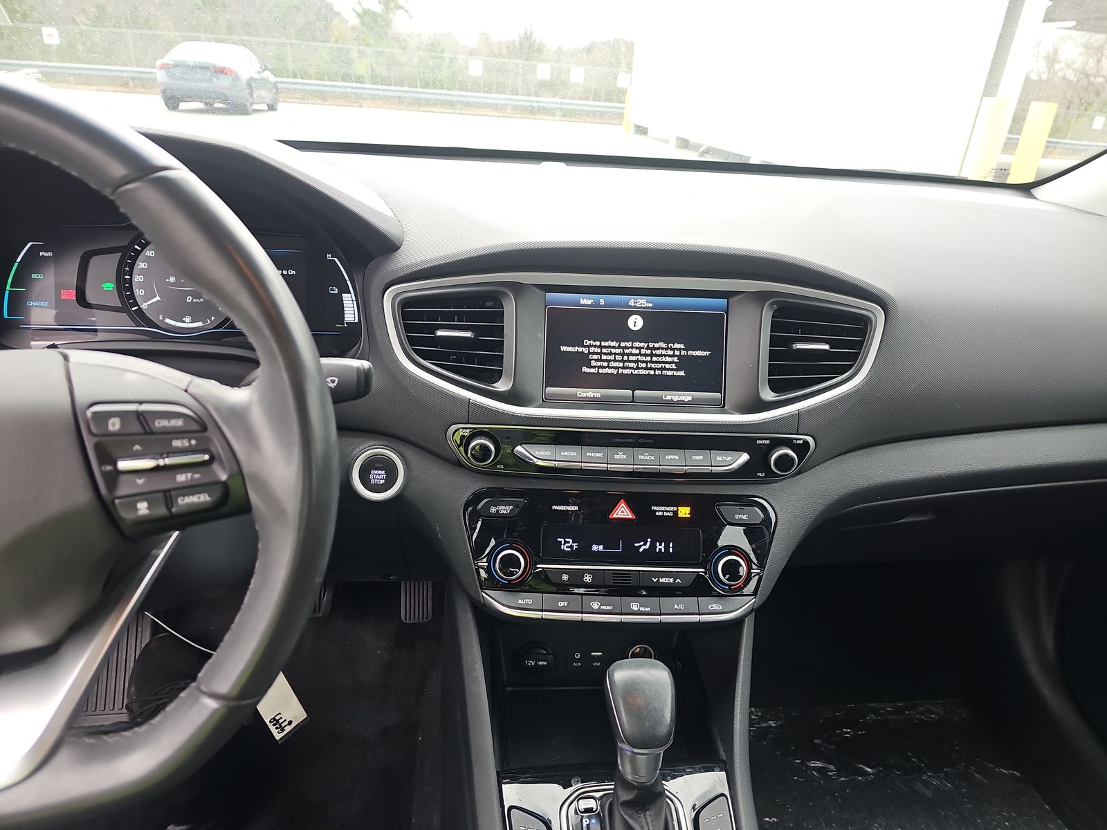 2017 Hyundai Ioniq Hybrid SEL FWD