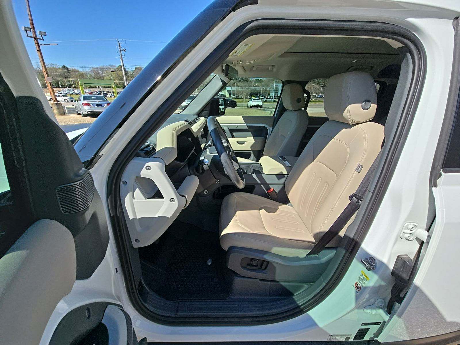 2021 Land Rover Defender 110 SE AWD