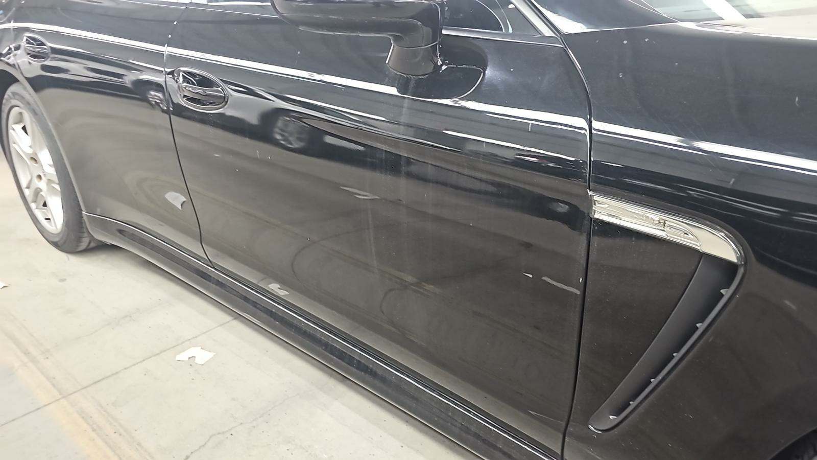 2011 Porsche Panamera 4 AWD