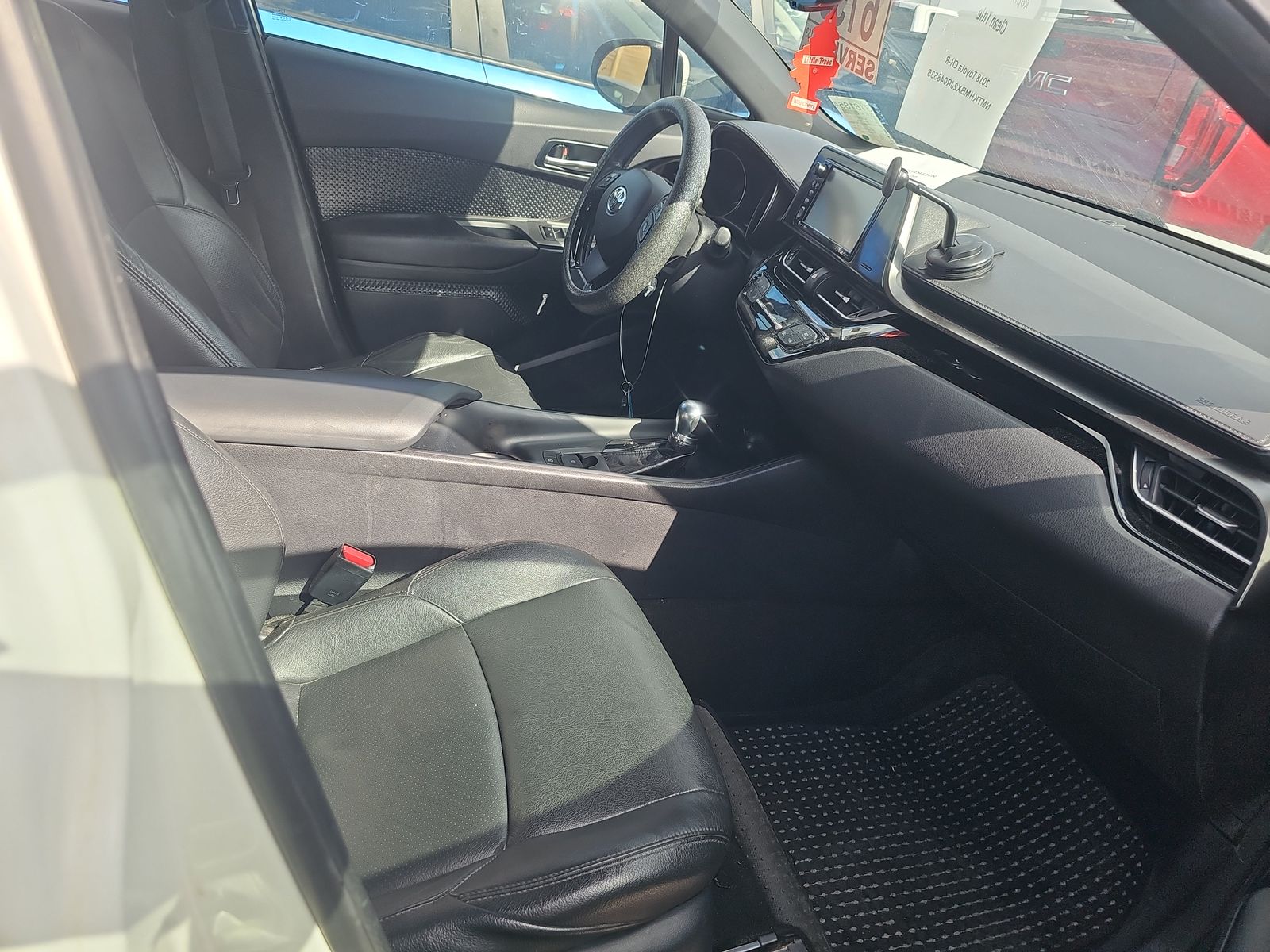 2018 Toyota C-HR XLE Premium FWD