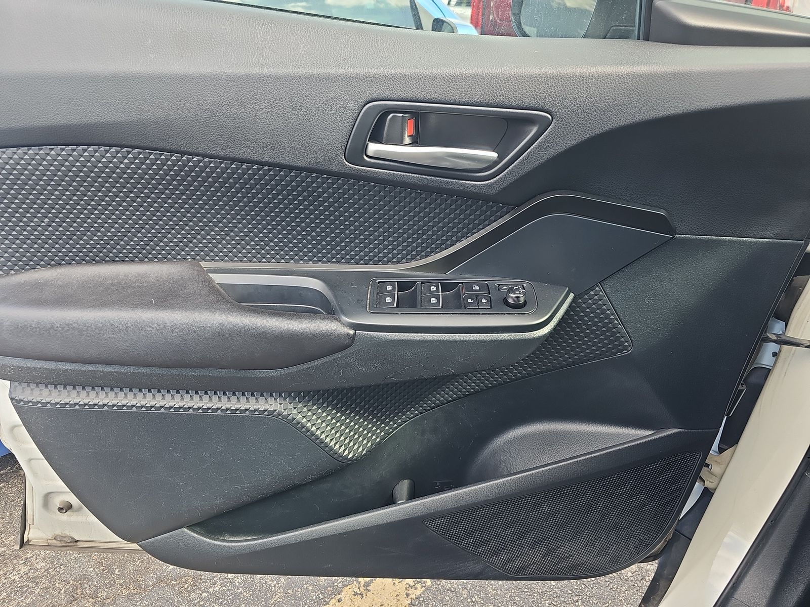 2018 Toyota C-HR XLE Premium FWD