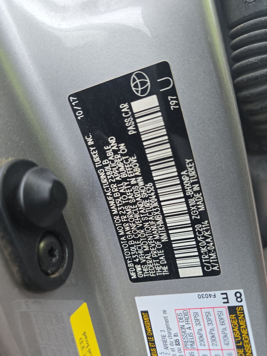 2018 Toyota C-HR XLE FWD