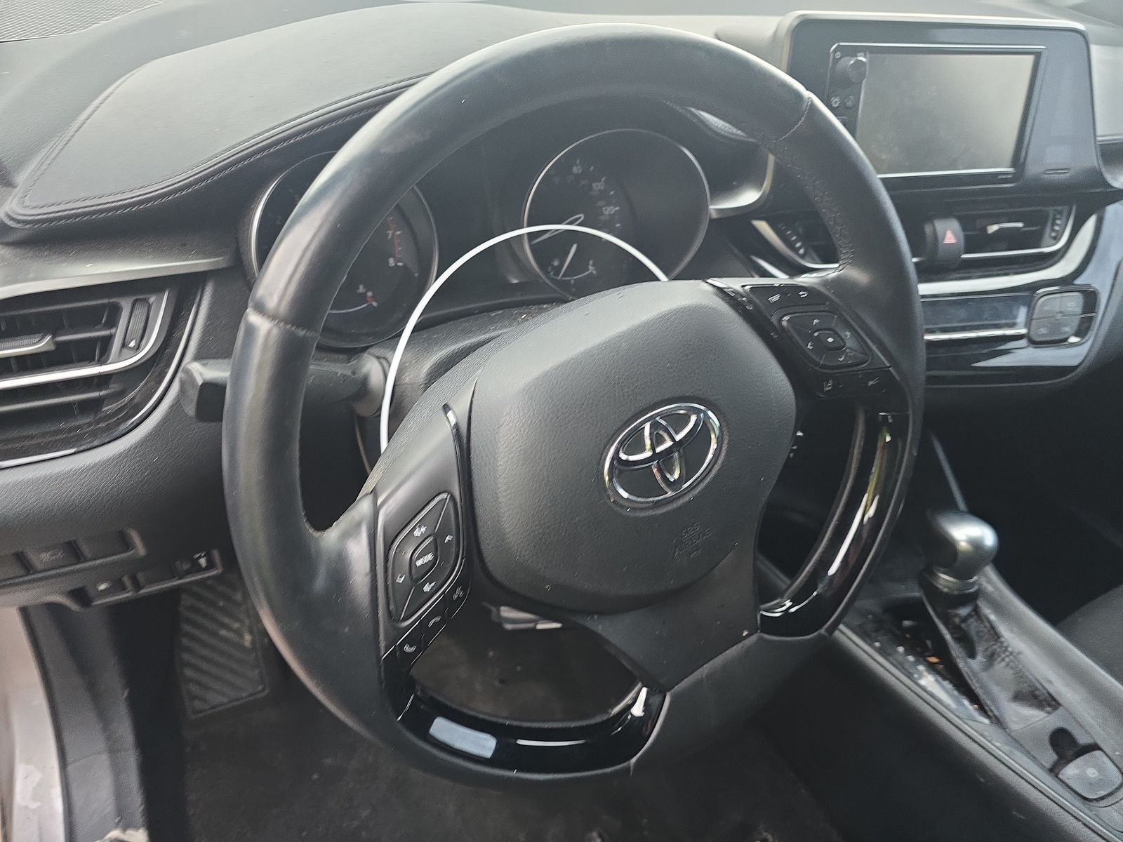 2018 Toyota C-HR XLE FWD