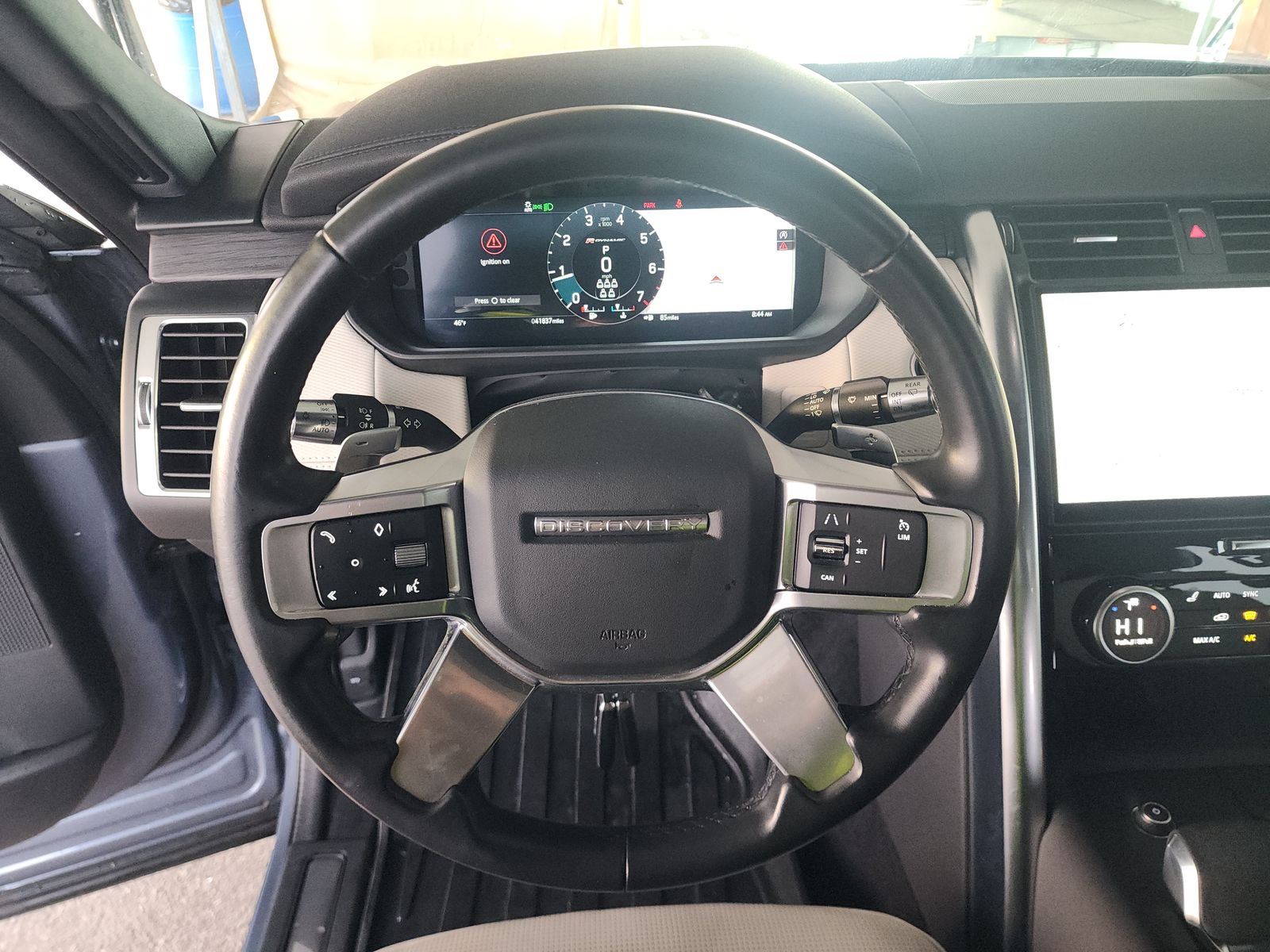 2022 Land Rover Discovery S R-Dynamic AWD