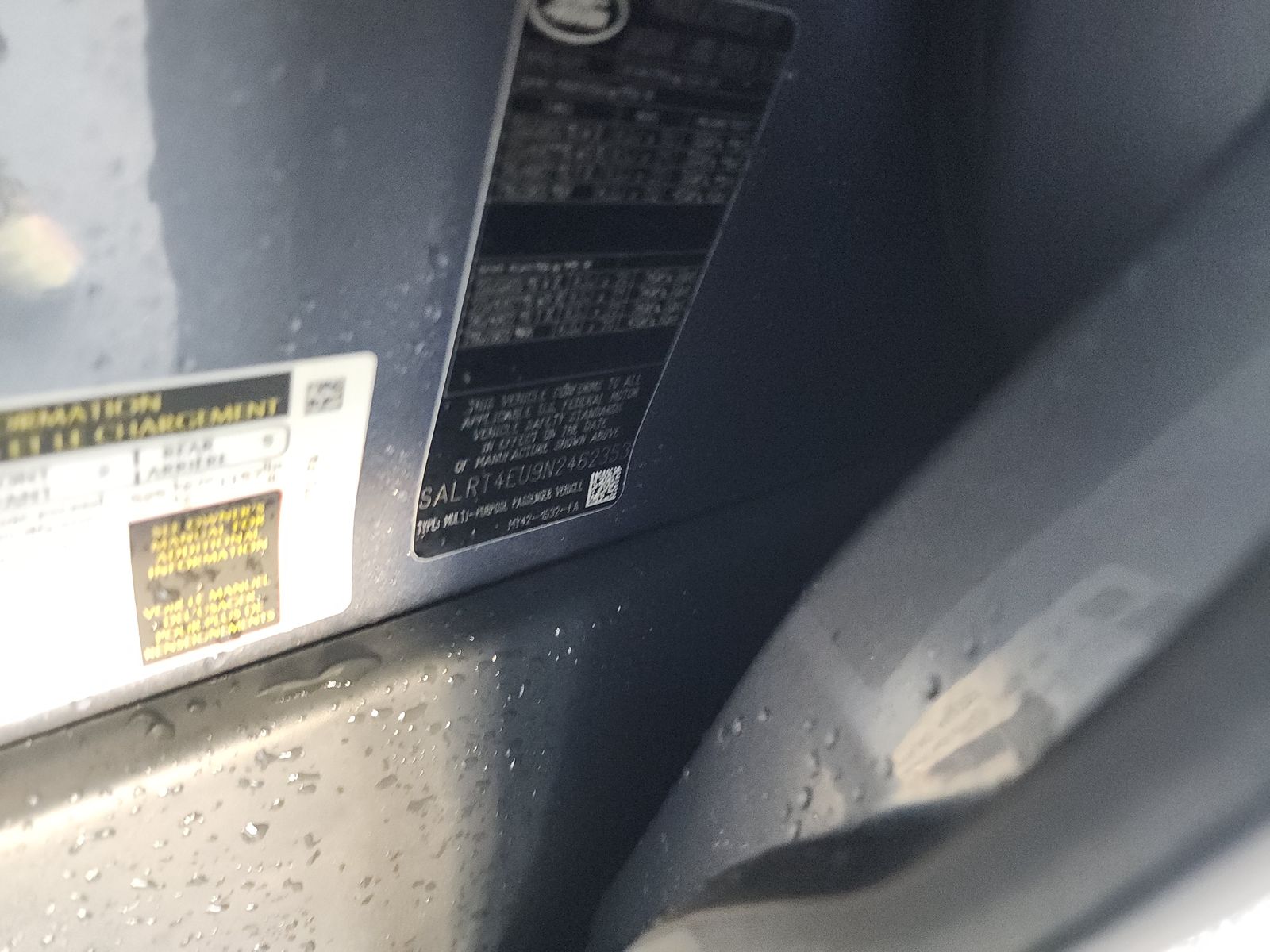 2022 Land Rover Discovery S R-Dynamic AWD