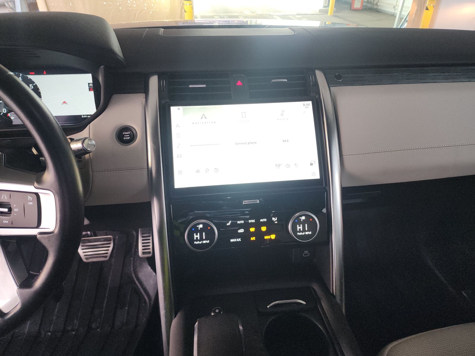 2022 Land Rover Discovery S R-Dynamic AWD