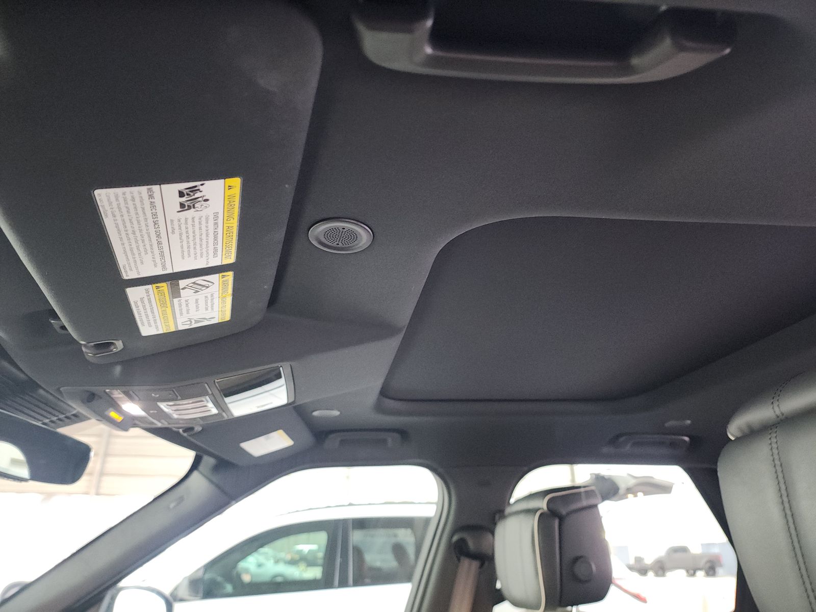 2022 Land Rover Discovery S R-Dynamic AWD