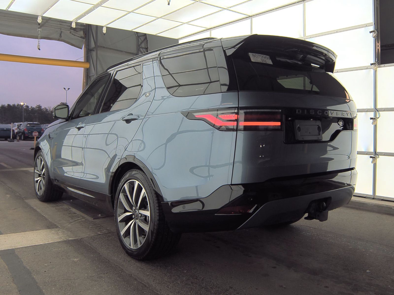 2022 Land Rover Discovery S R-Dynamic AWD