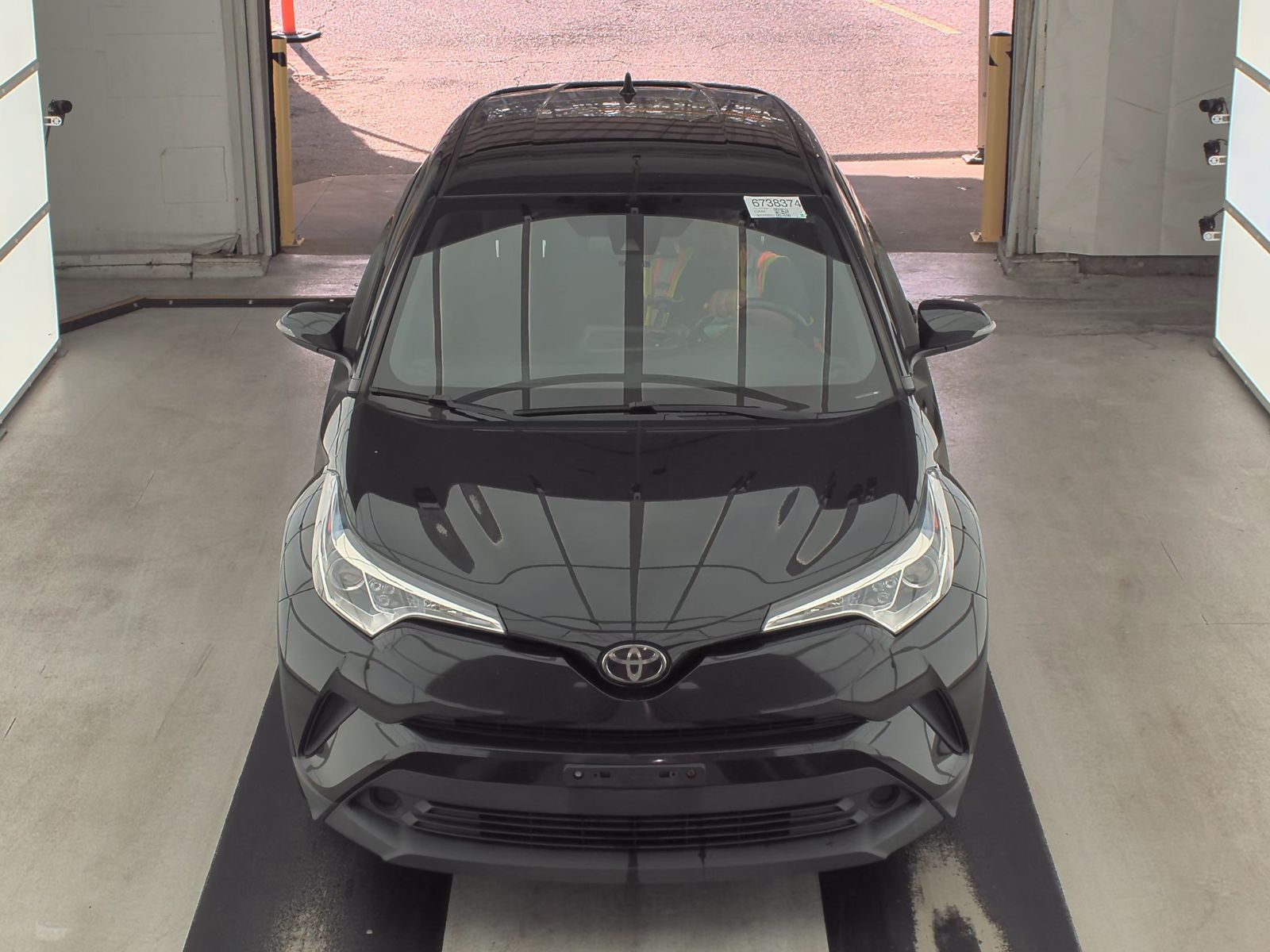 2018 Toyota C-HR XLE FWD