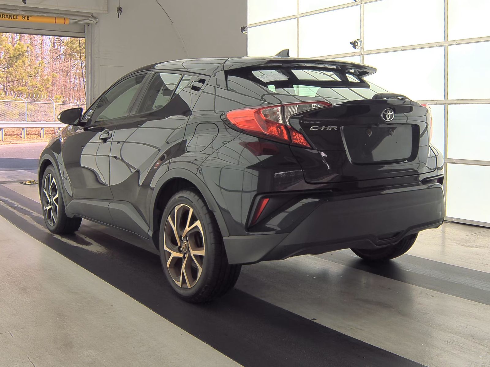 2018 Toyota C-HR XLE FWD