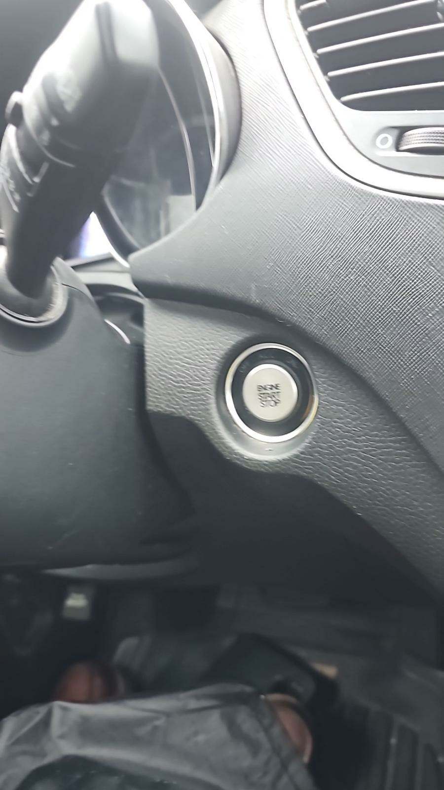 2018 Hyundai Santa Fe Sport 2.0T Ultimate FWD