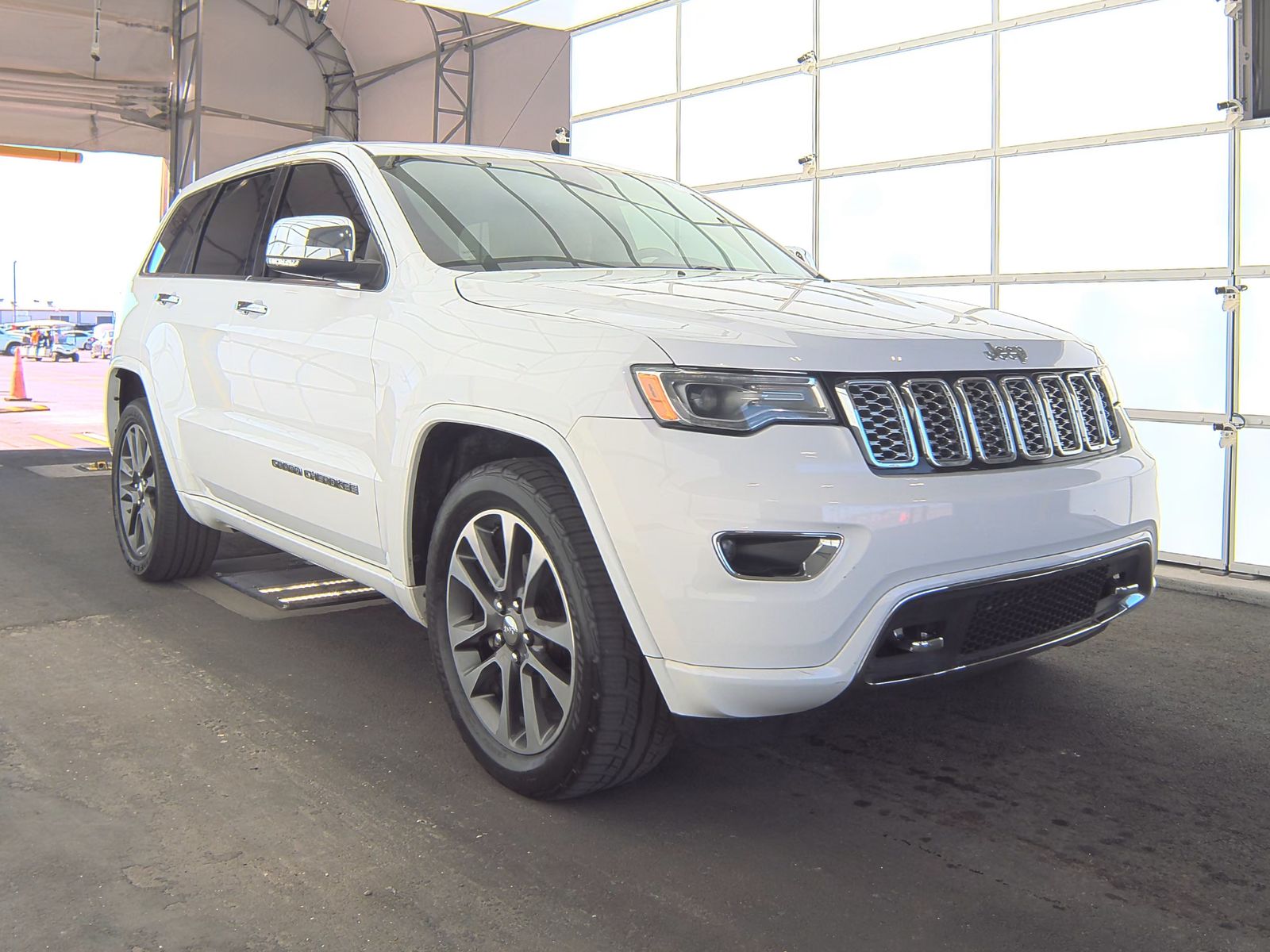 2017 Jeep Grand Cherokee Overland RWD
