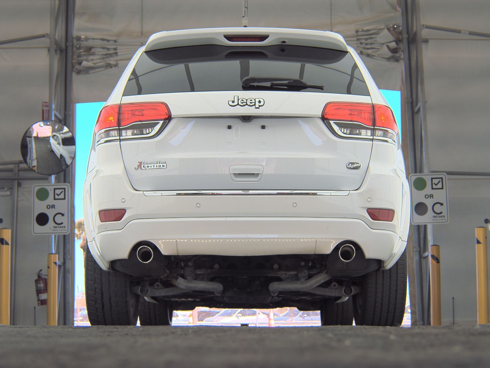 2017 Jeep Grand Cherokee Overland RWD