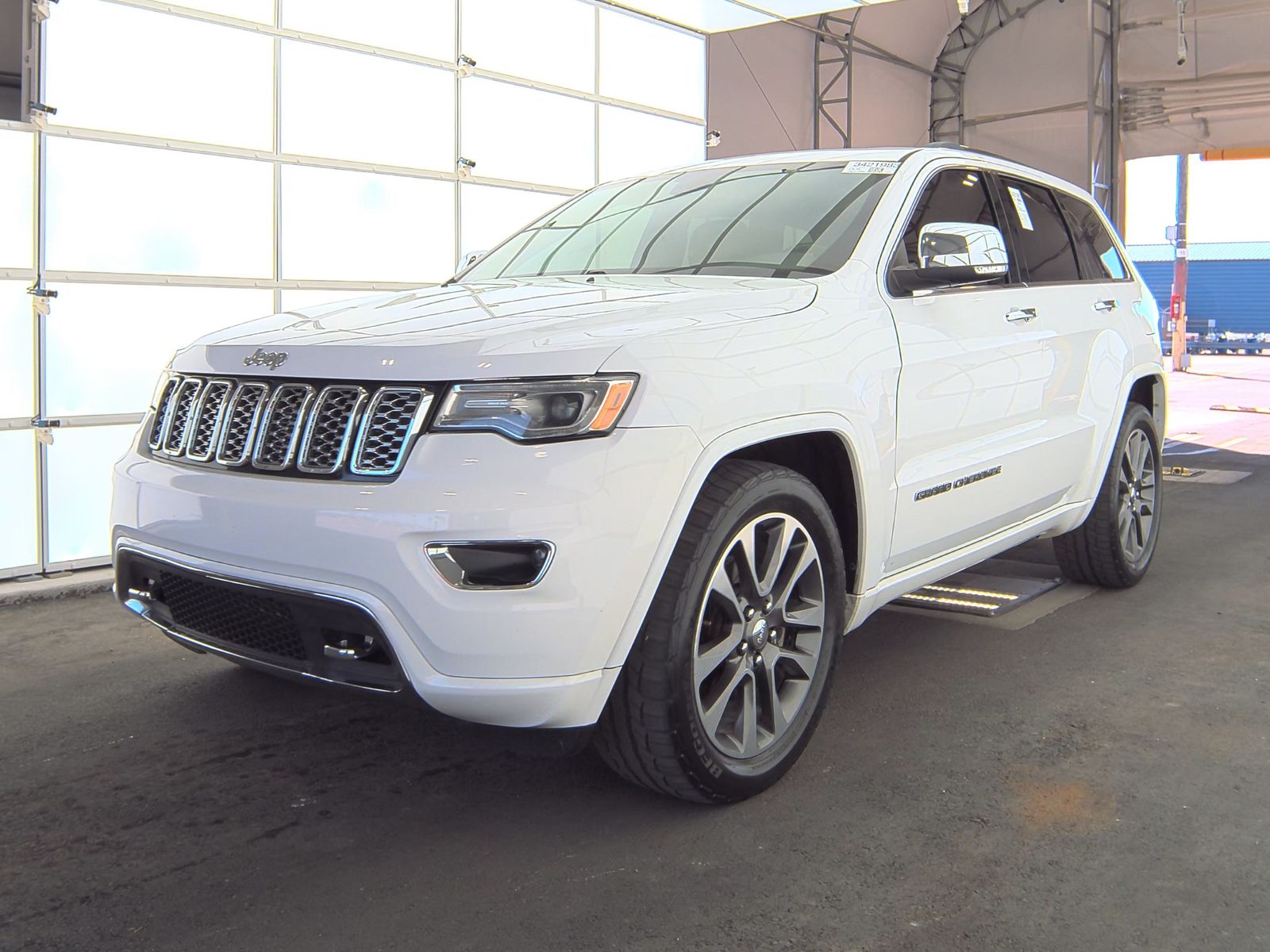 2017 Jeep Grand Cherokee Overland RWD