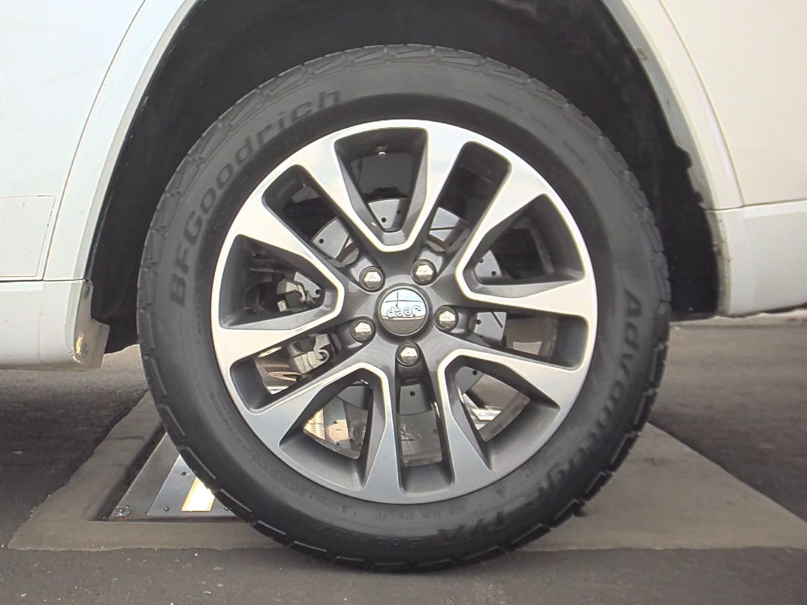 2017 Jeep Grand Cherokee Overland RWD