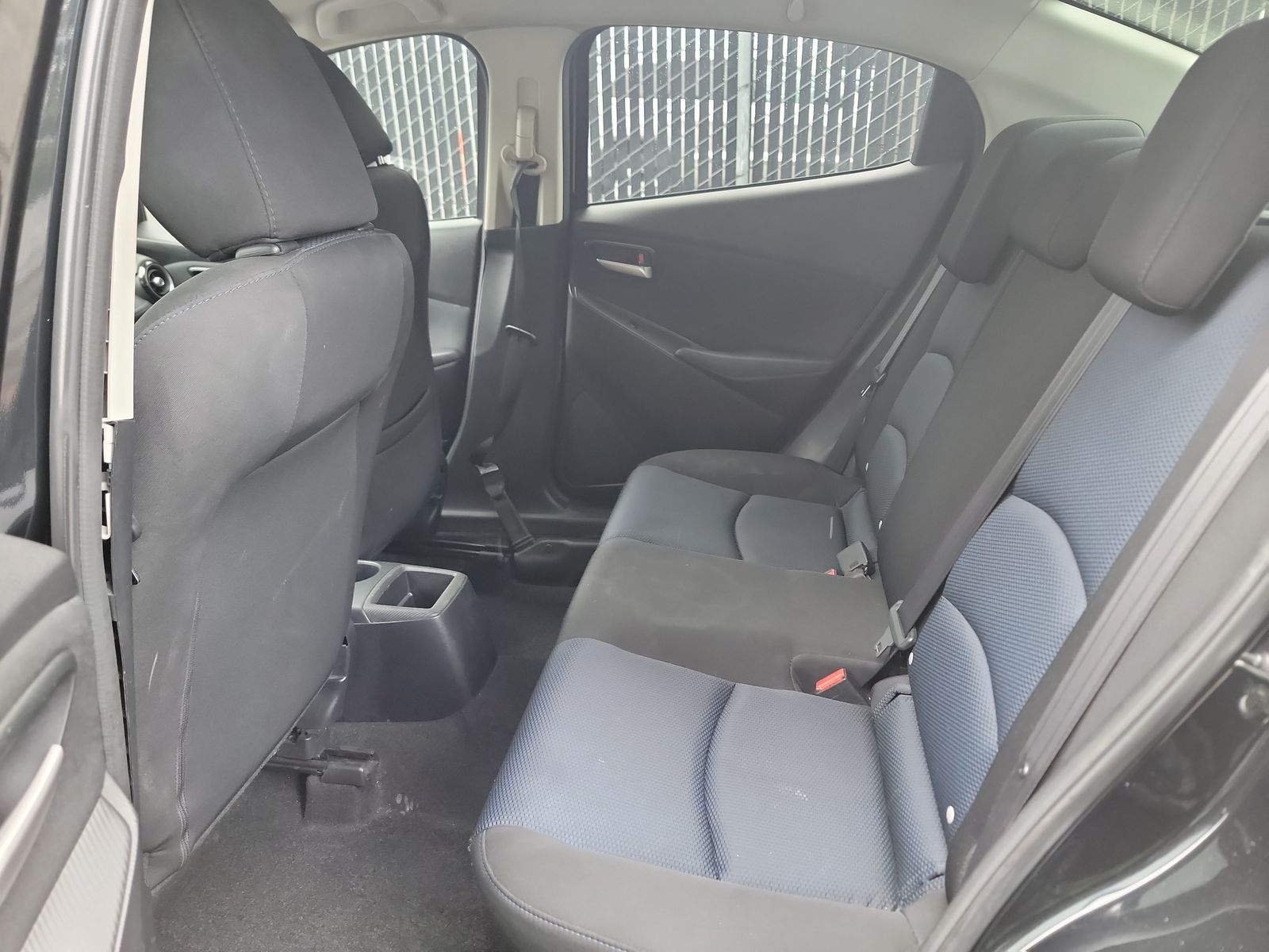 2019 Toyota Yaris LE FWD