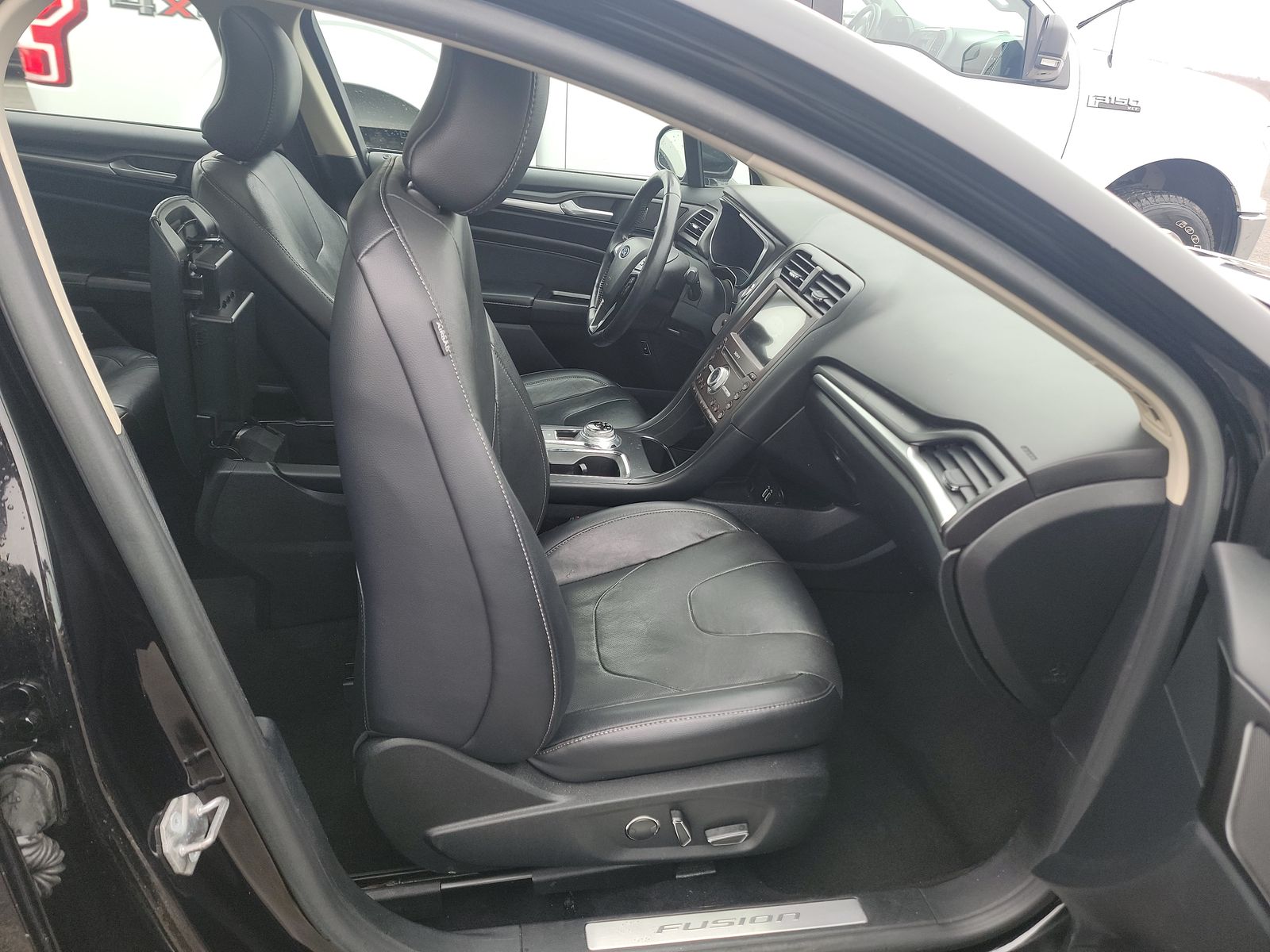 2019 Ford Fusion Hybrid Titanium FWD
