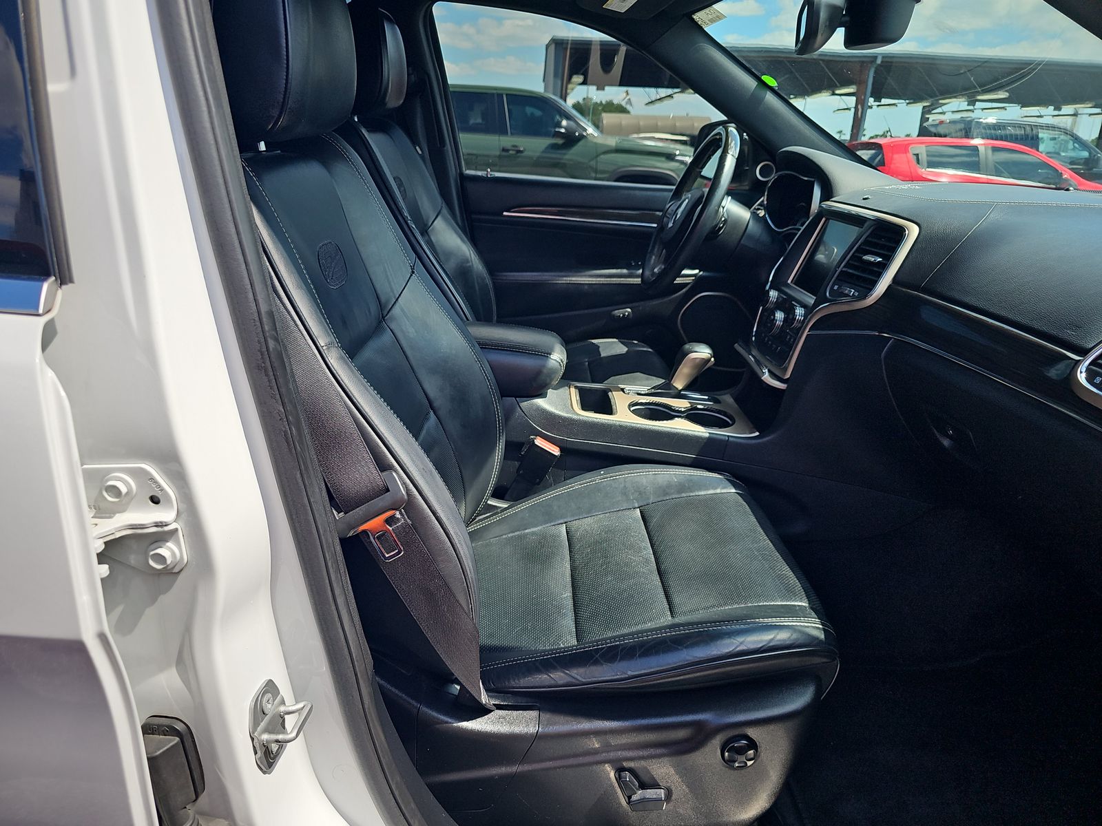 2017 Jeep Grand Cherokee Overland RWD