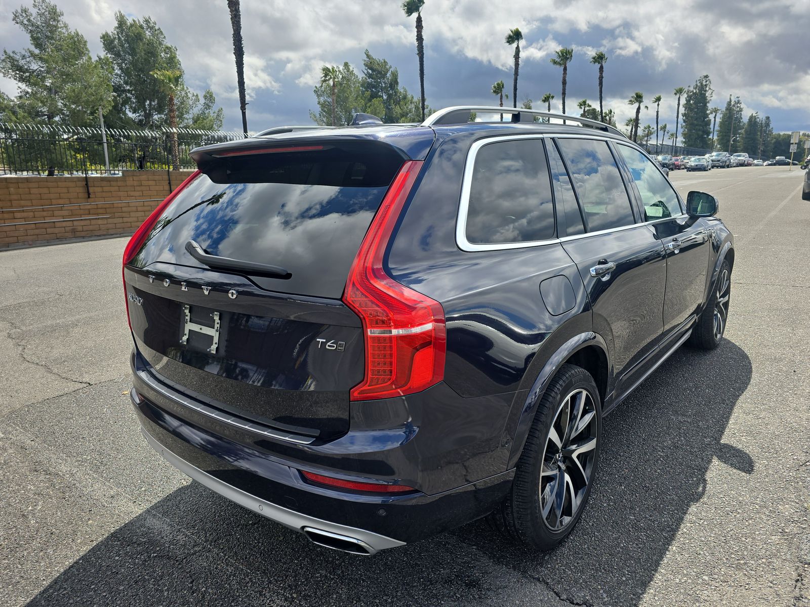 2019 Volvo XC90 T6 Momentum AWD