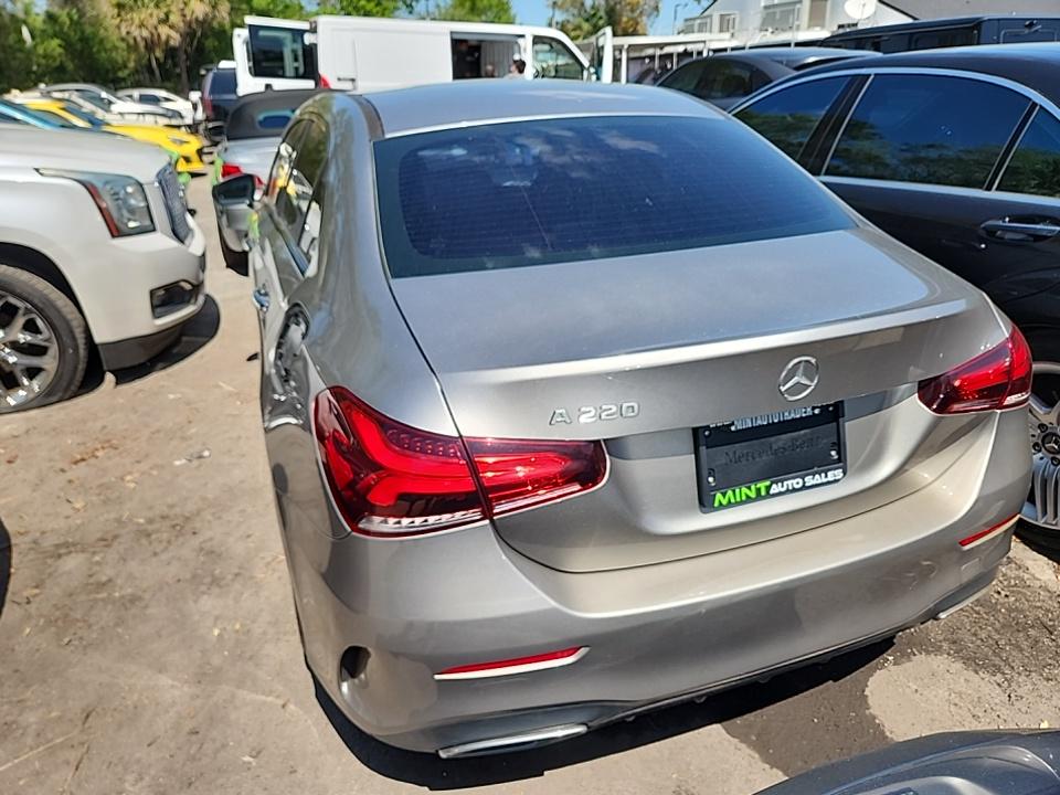 2019 Mercedes-Benz A-Class A 220 FWD