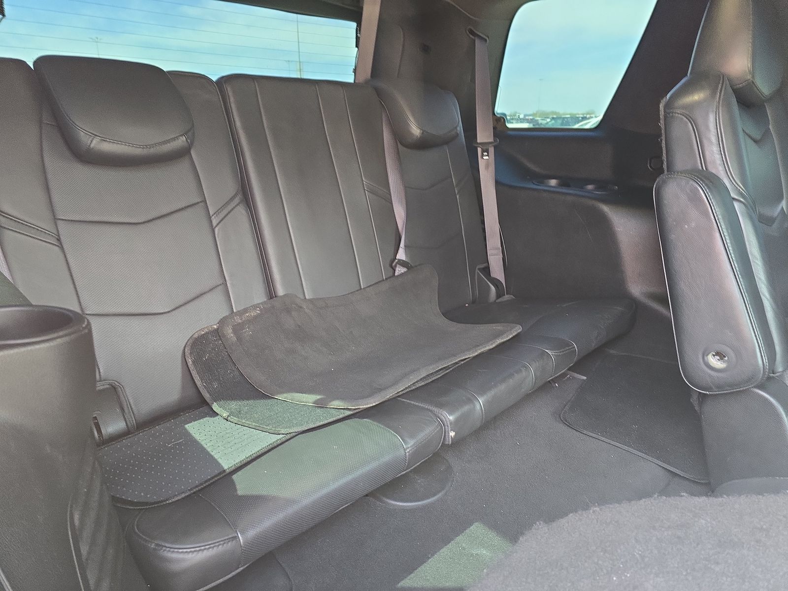 2016 Cadillac Escalade Platinum RWD