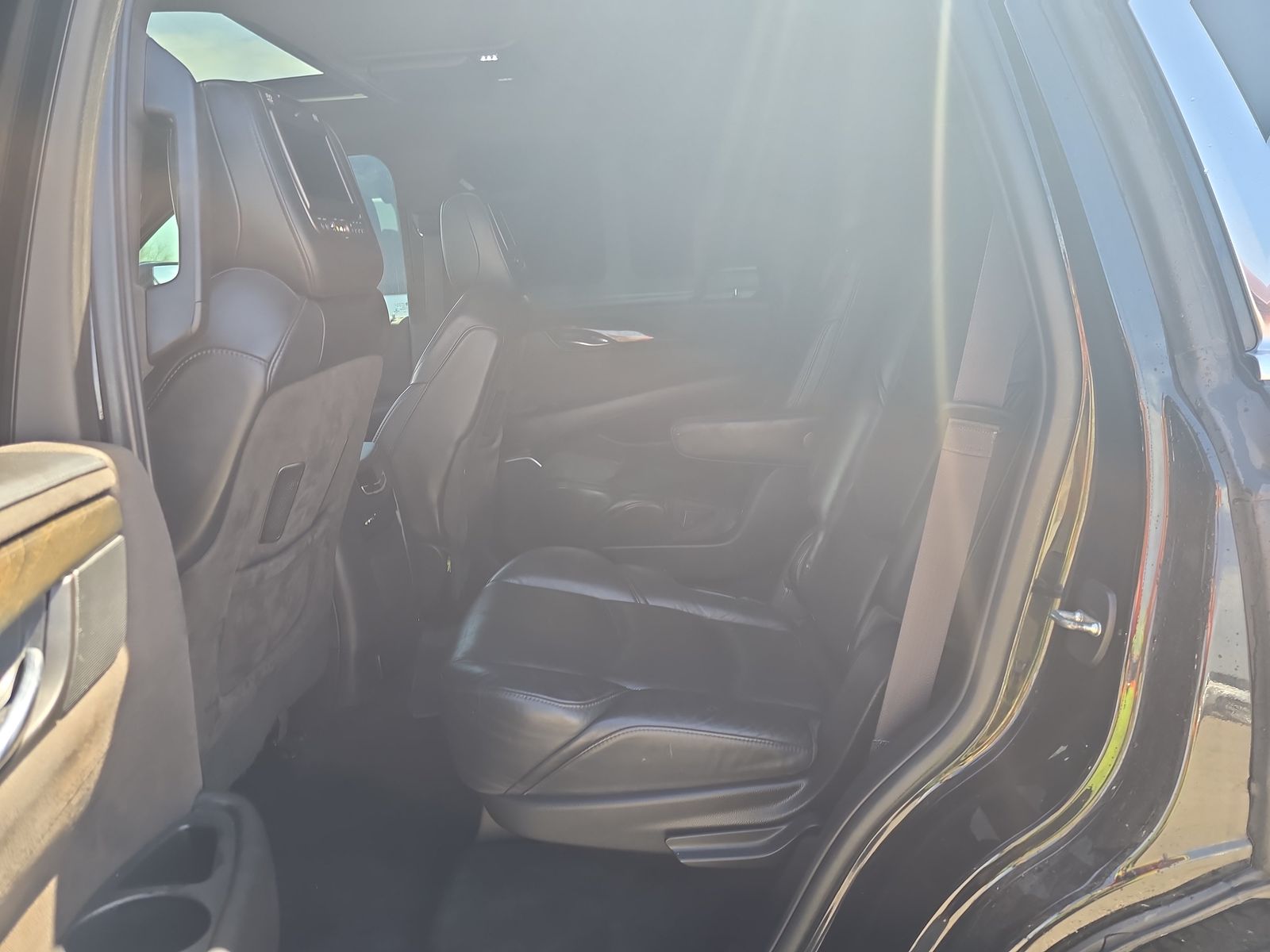 2016 Cadillac Escalade Platinum RWD