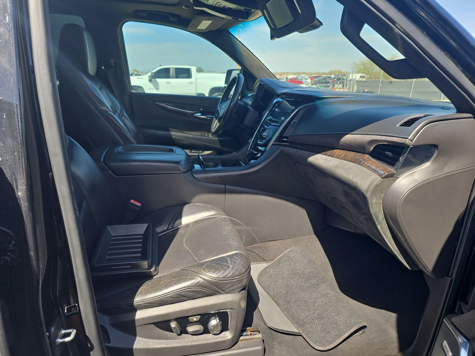 2016 Cadillac Escalade Platinum RWD