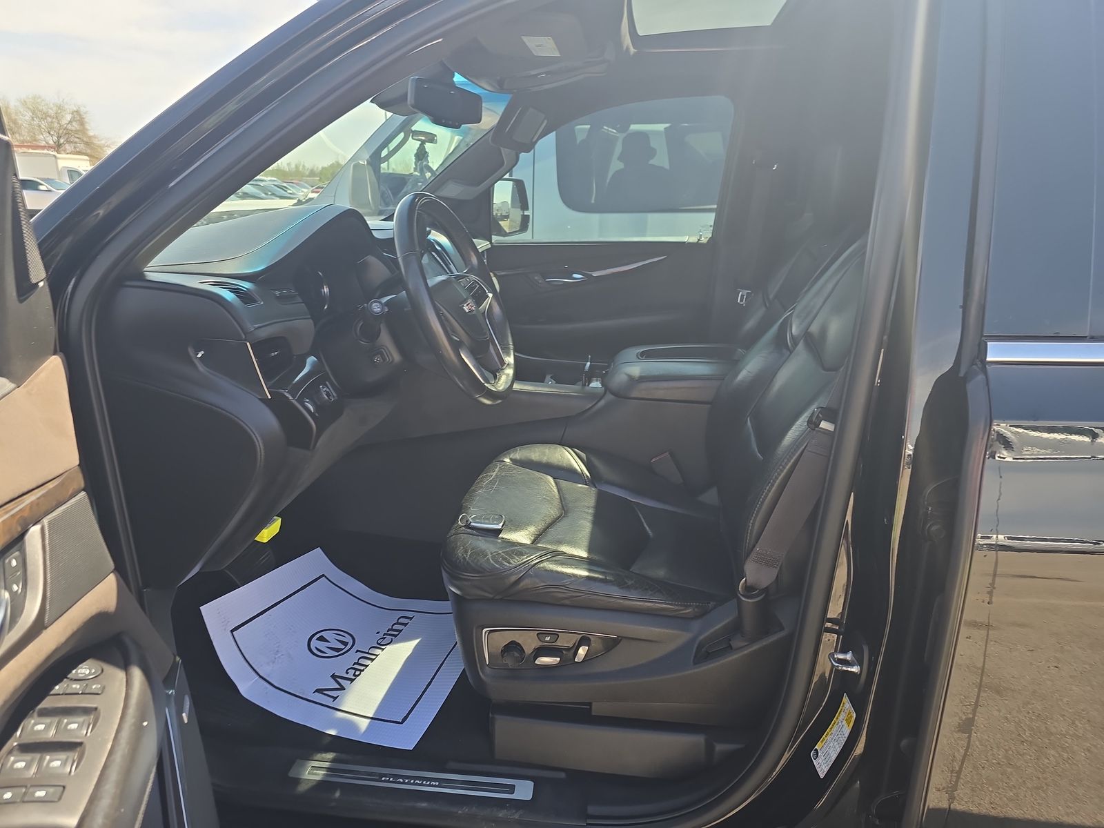 2016 Cadillac Escalade Platinum RWD