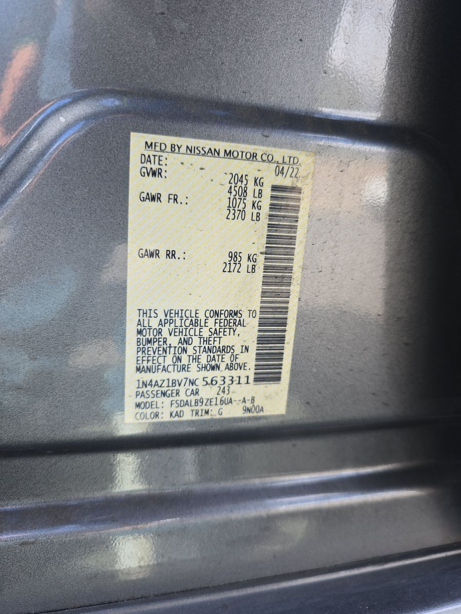 2022 Nissan LEAF S FWD