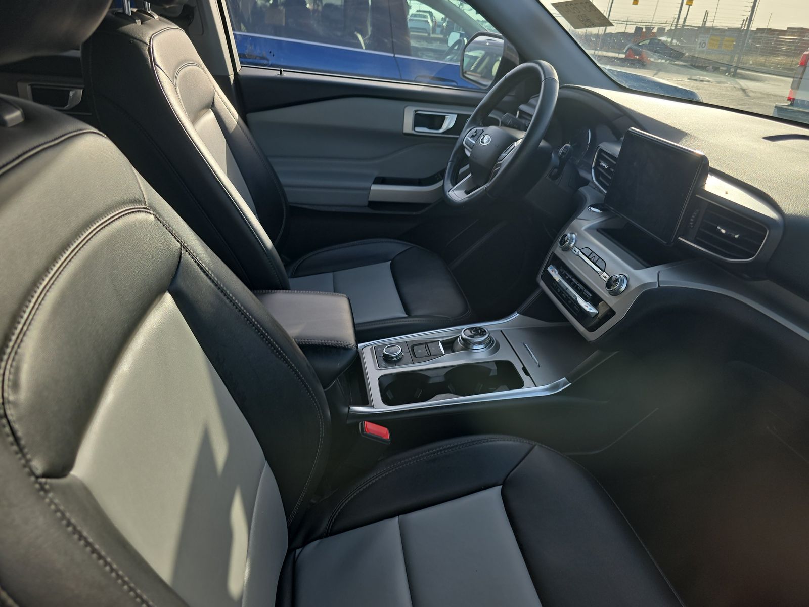 2022 Ford Explorer XLT AWD