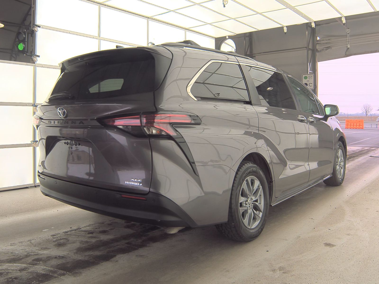 2022 Toyota Sienna XLE AWD