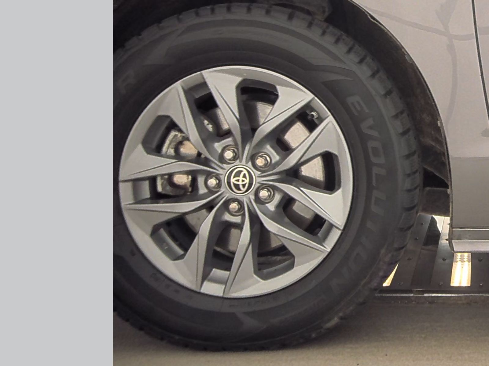 2022 Toyota Sienna XLE AWD