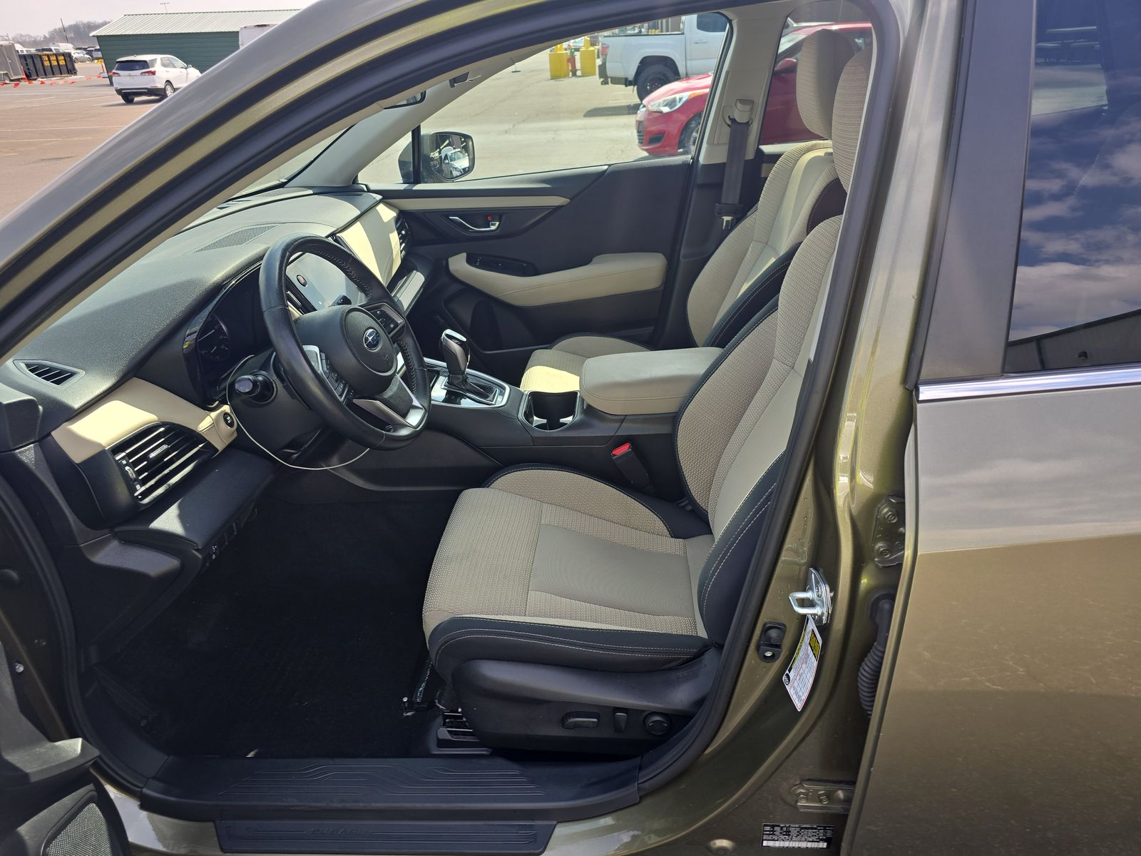 2023 Subaru Outback Premium AWD