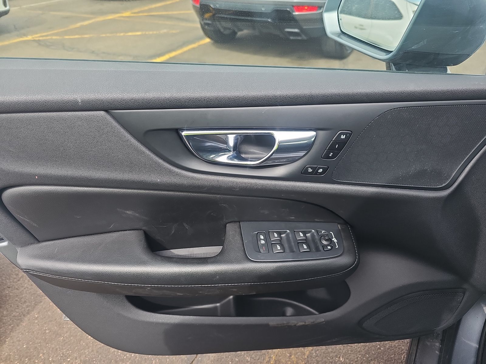 2019 Volvo S60 T6 Momentum AWD