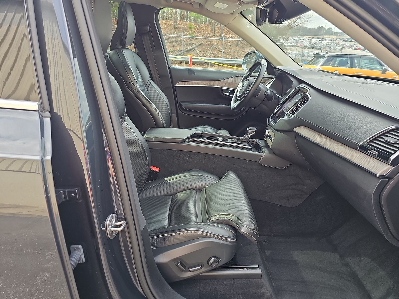 2022 Volvo XC90 T6 Inscription AWD