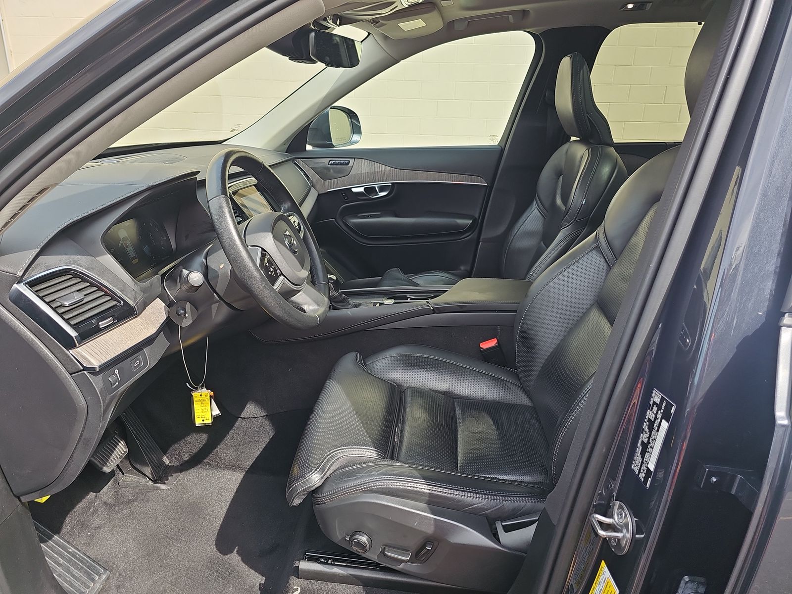 2022 Volvo XC90 T6 Inscription AWD