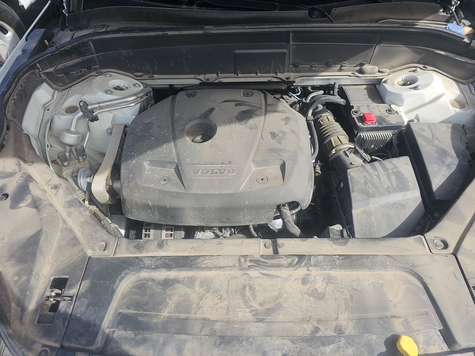 2022 Volvo XC90 T6 Momentum AWD