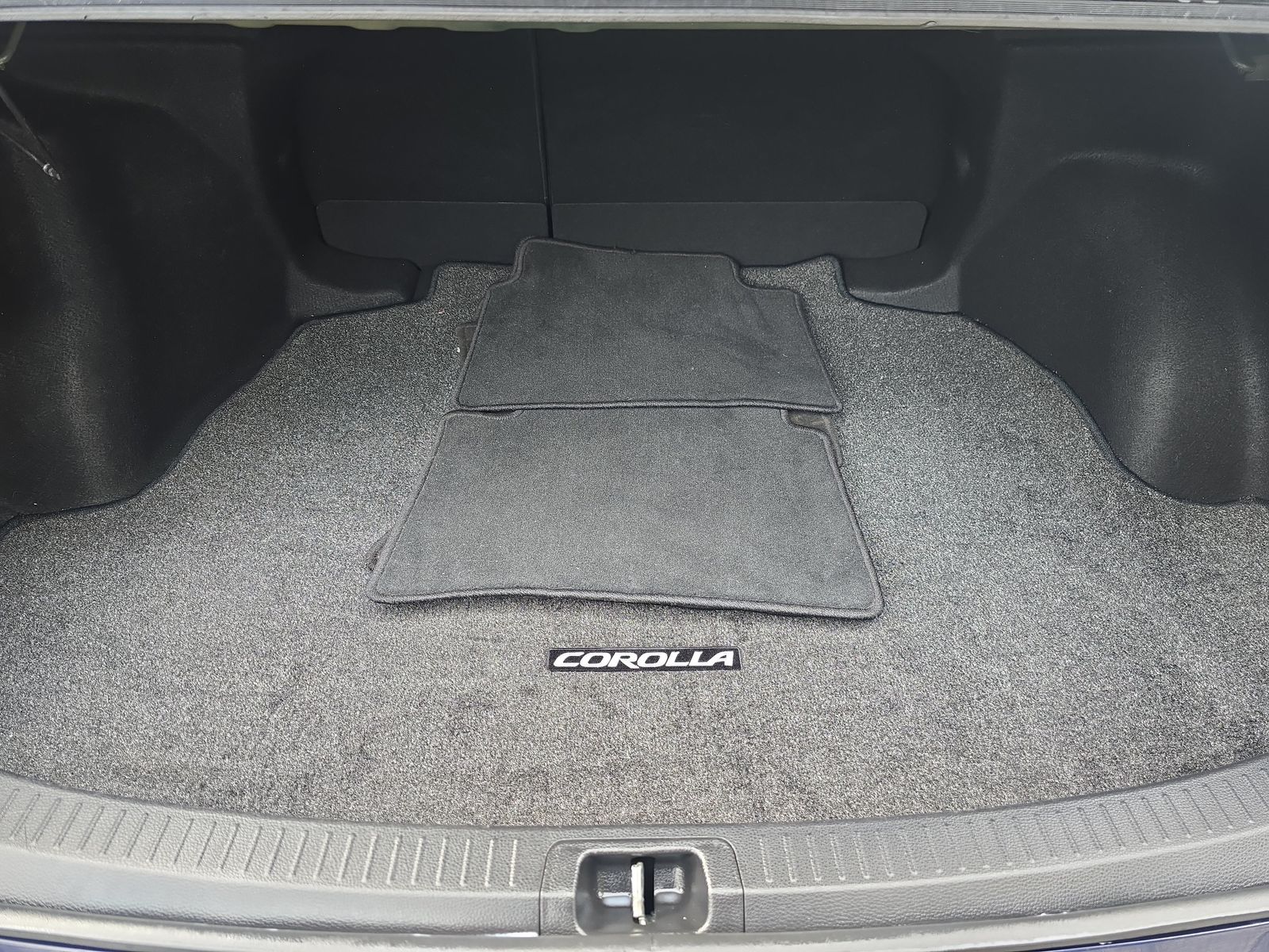 2021 Toyota Corolla LE FWD