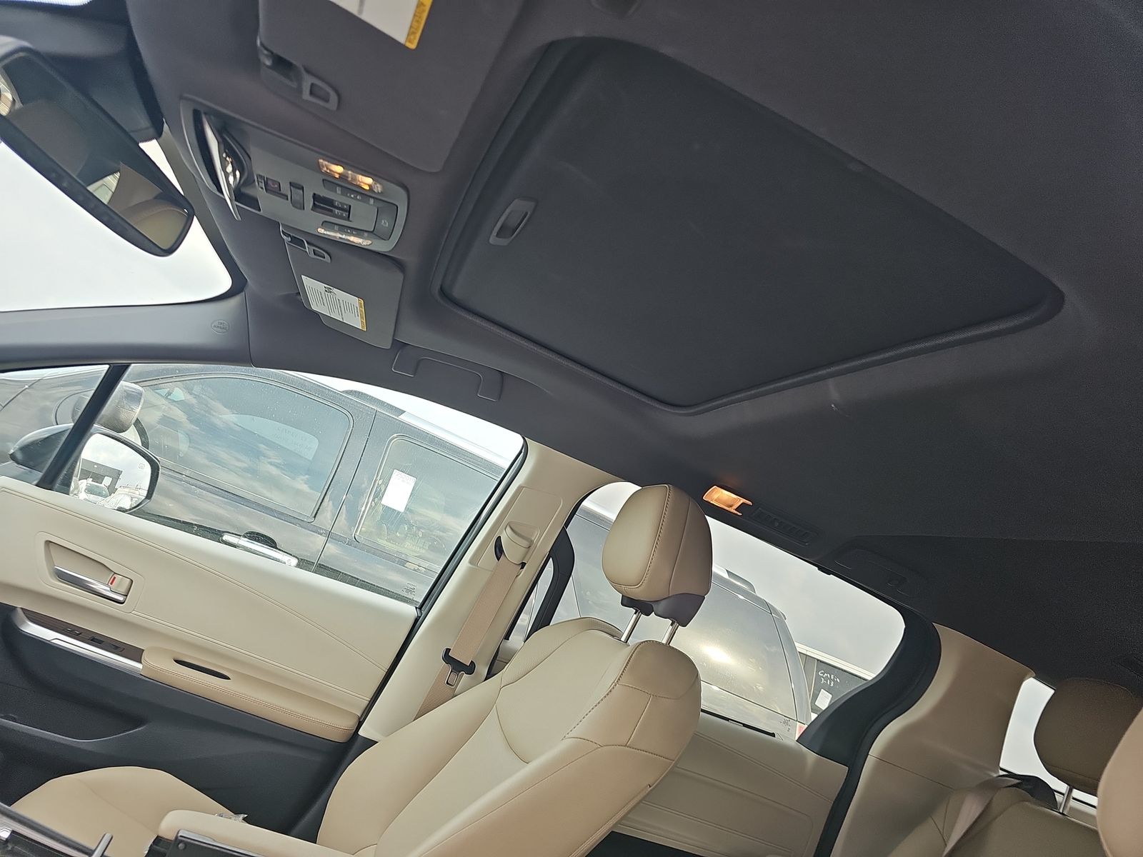 2021 Toyota Sienna XLE FWD