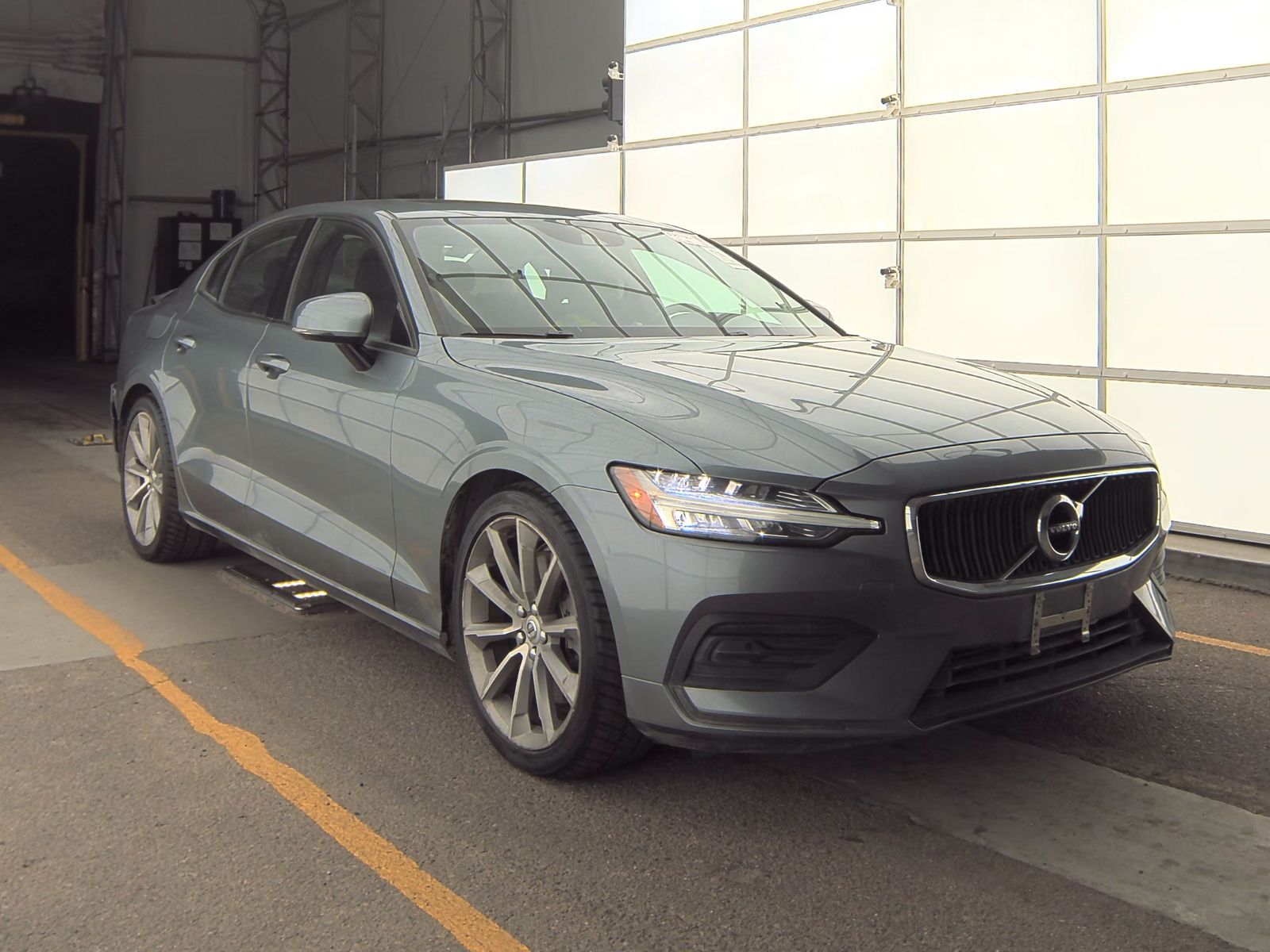 2019 Volvo S60 T6 Momentum AWD