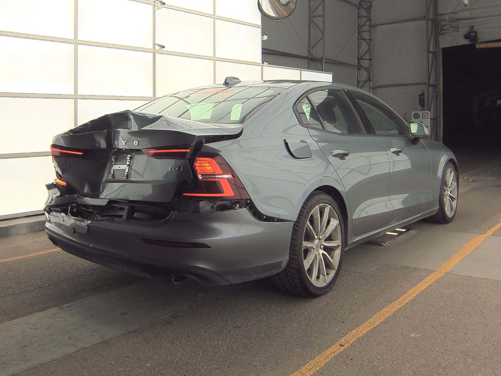 2019 Volvo S60 T6 Momentum AWD