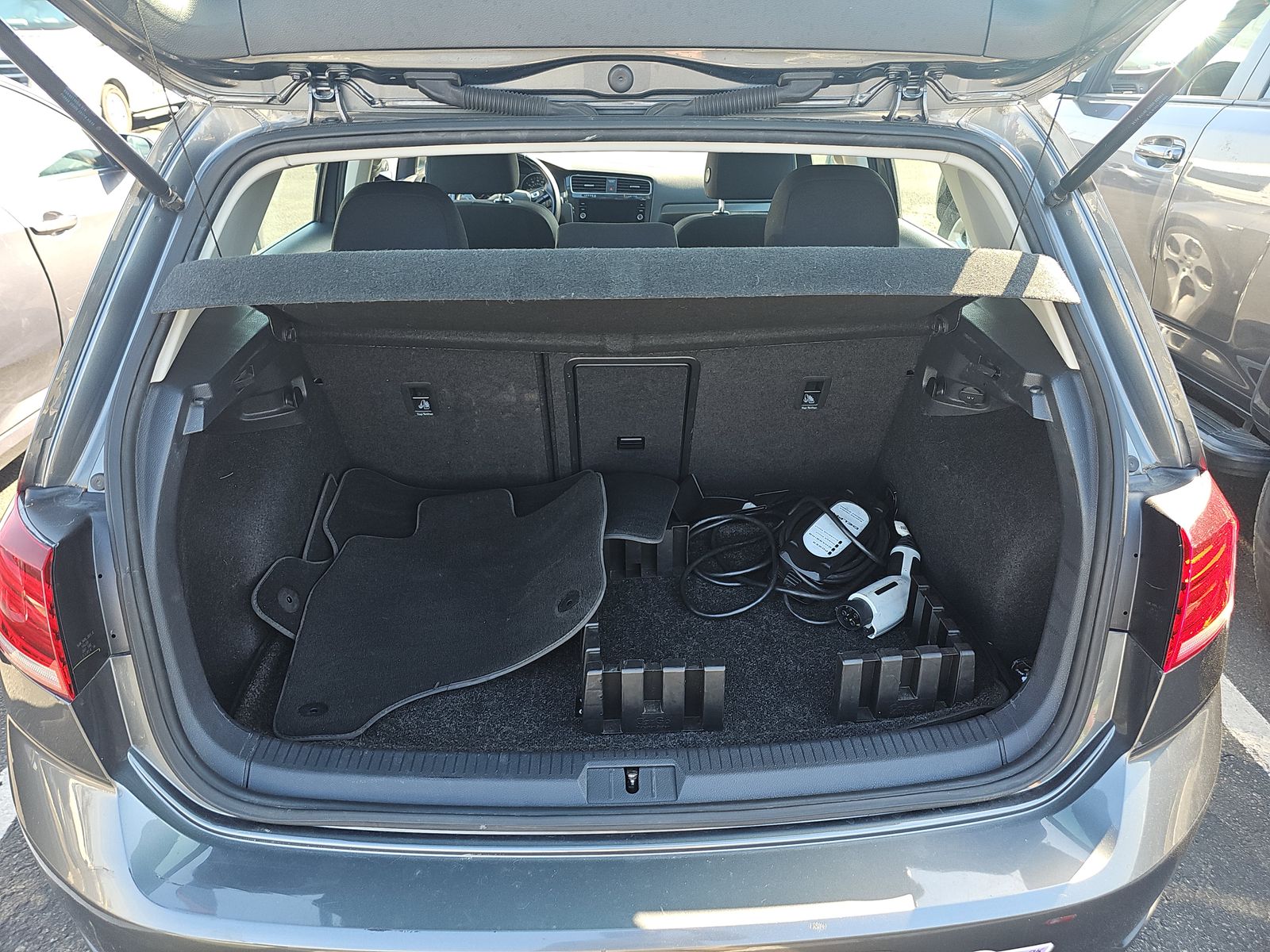 2019 Volkswagen Golf Electric SE FWD