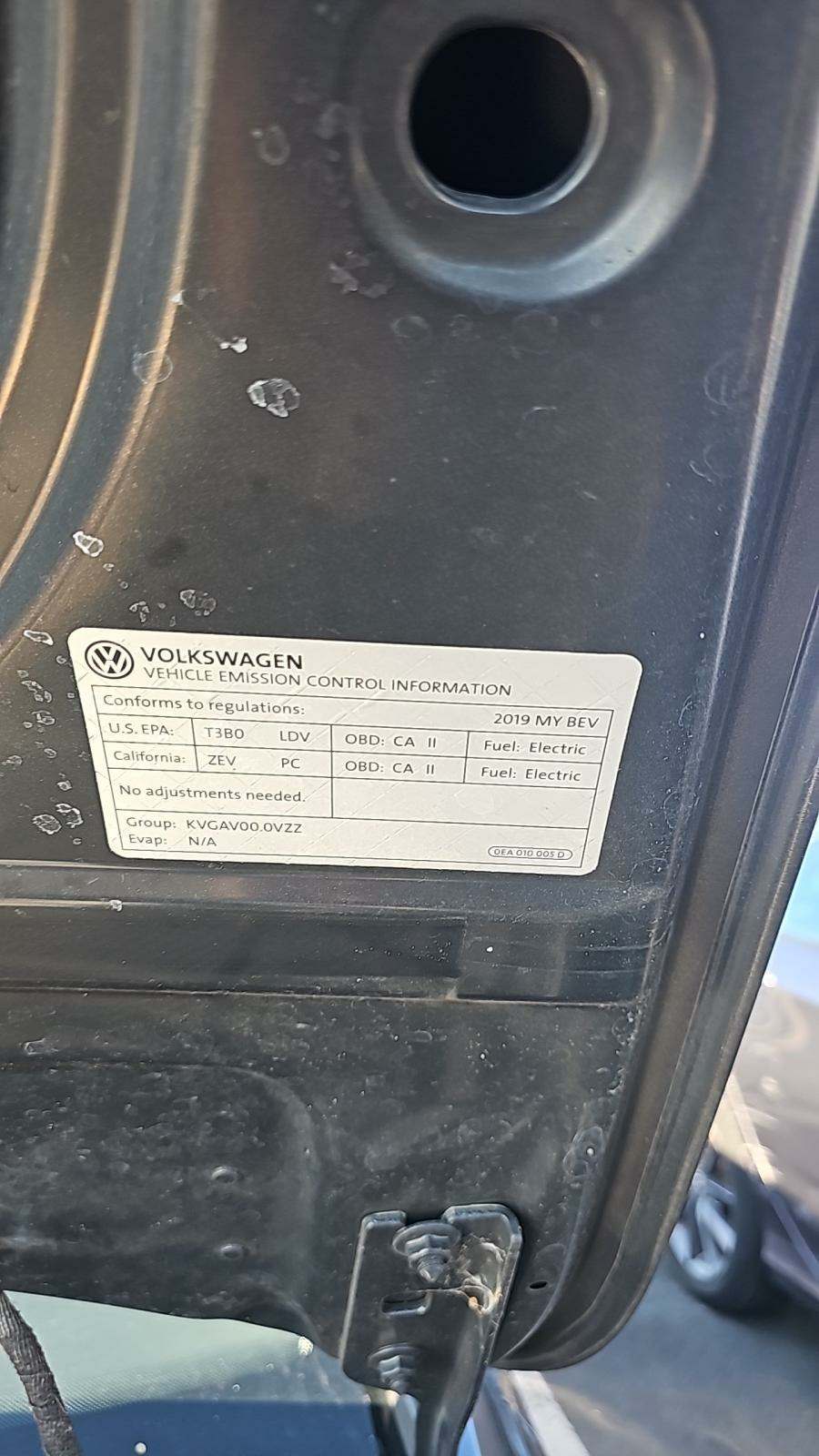 2019 Volkswagen Golf Electric SE FWD