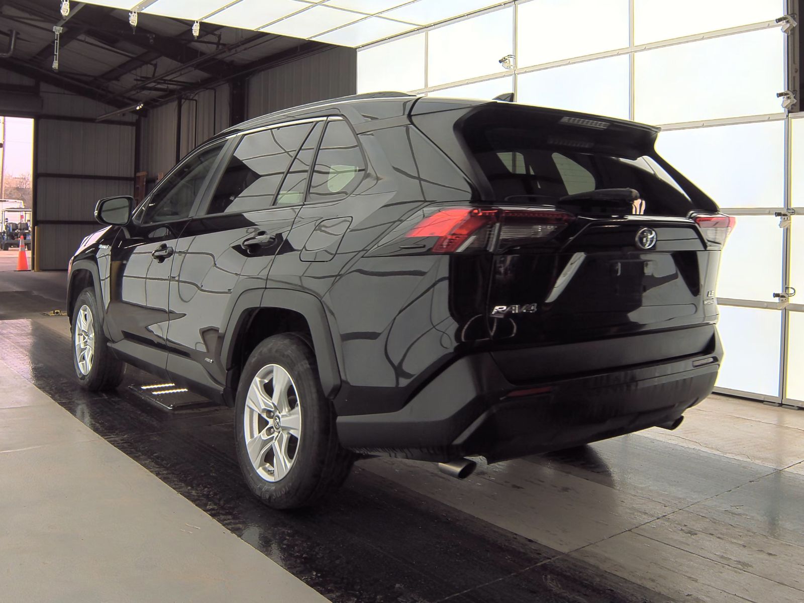 2019 Toyota RAV4 Hybrid LE AWD