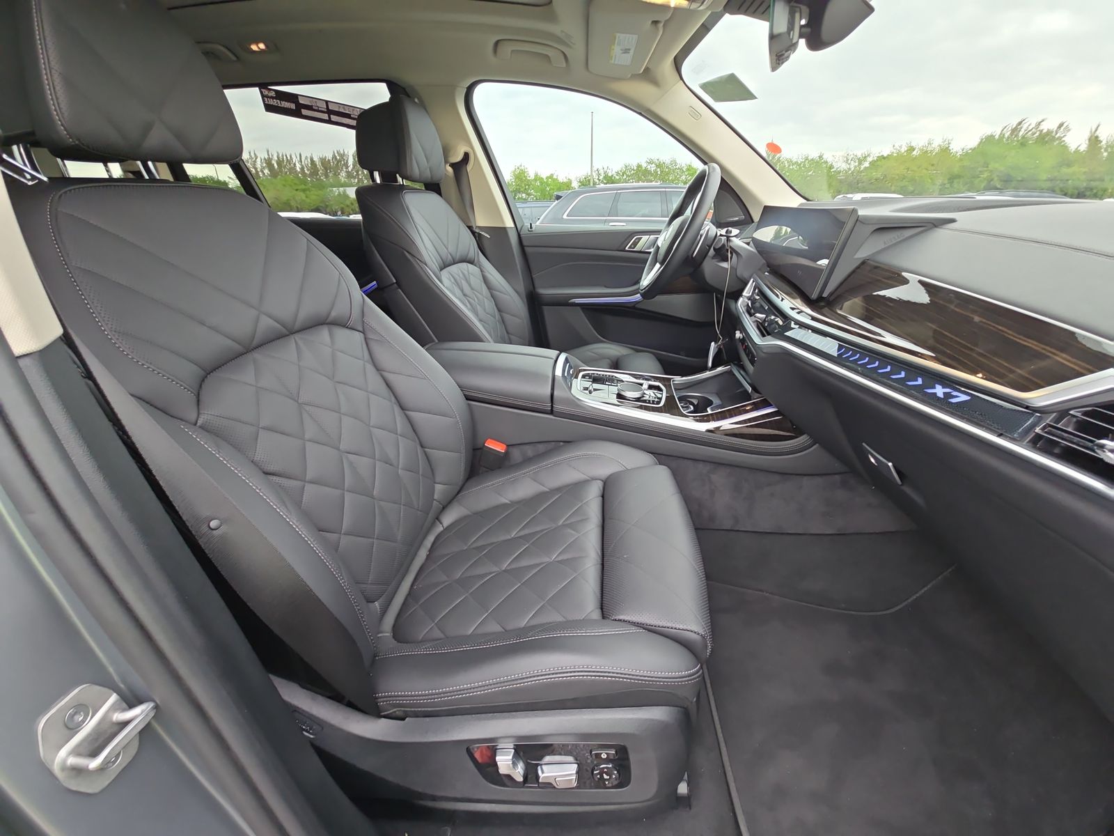 2024 BMW X7 xDrive40i AWD
