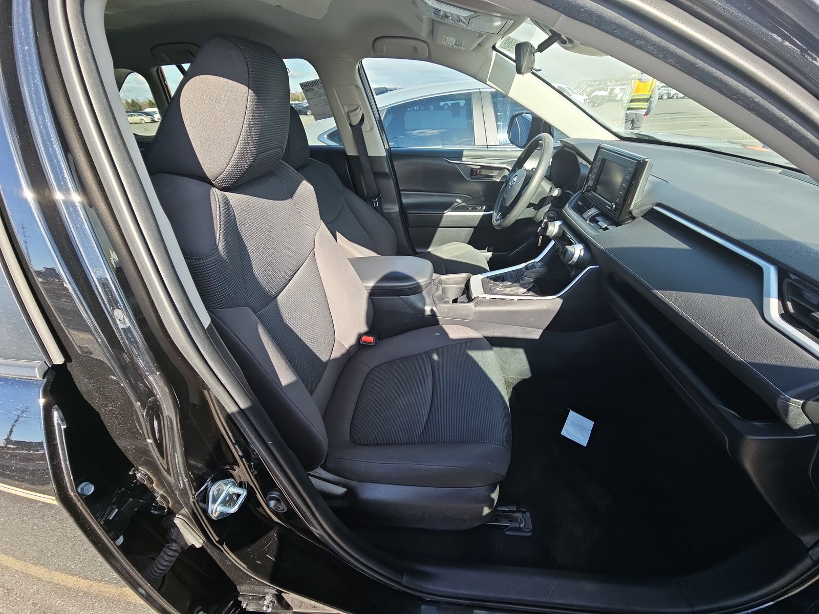 2020 Toyota RAV4 LE AWD