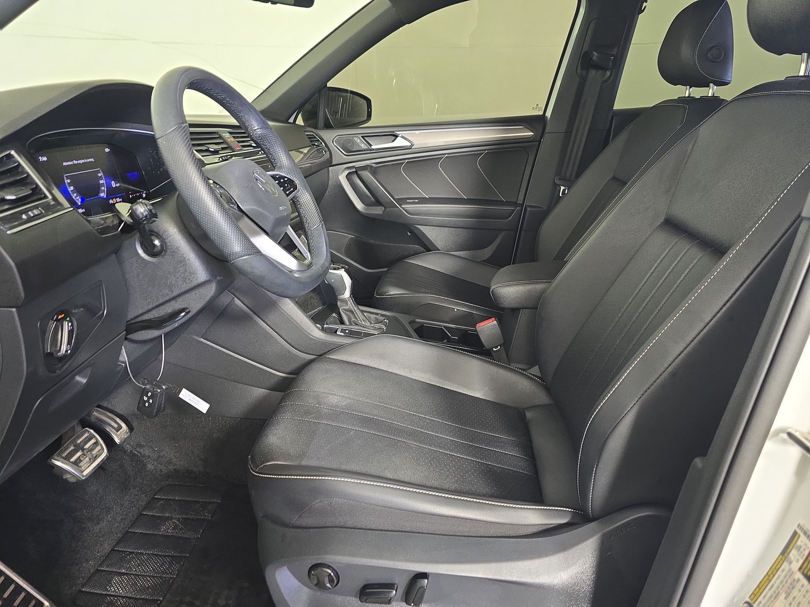 2024 Volkswagen Tiguan 2.0T SE R-Line Black FWD