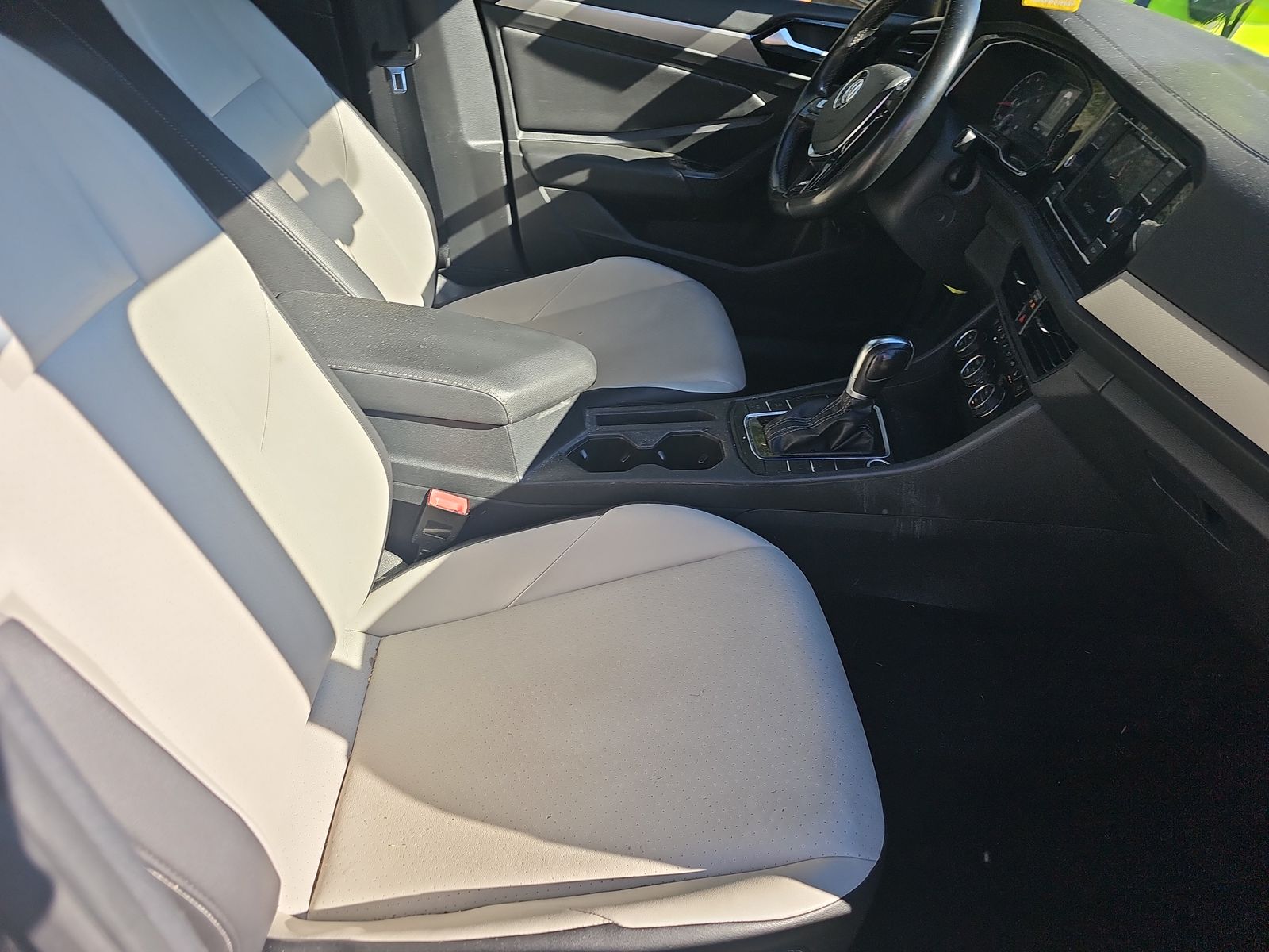 2019 Volkswagen Jetta 1.4T R-Line FWD